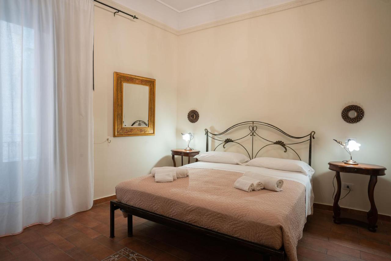Ares Rooms Ortigia Syrakusa Exteriör bild