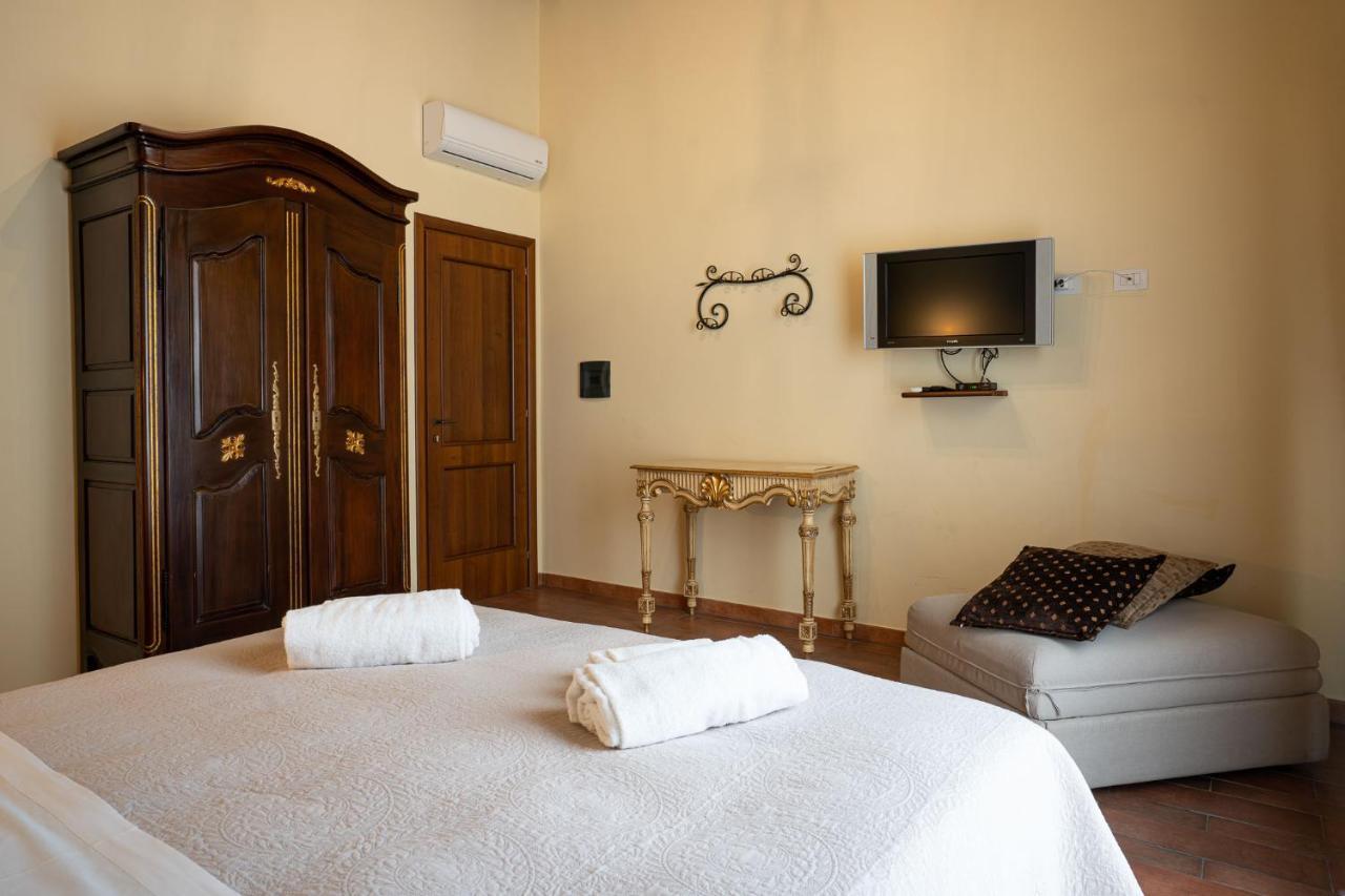 Ares Rooms Ortigia Syrakusa Exteriör bild