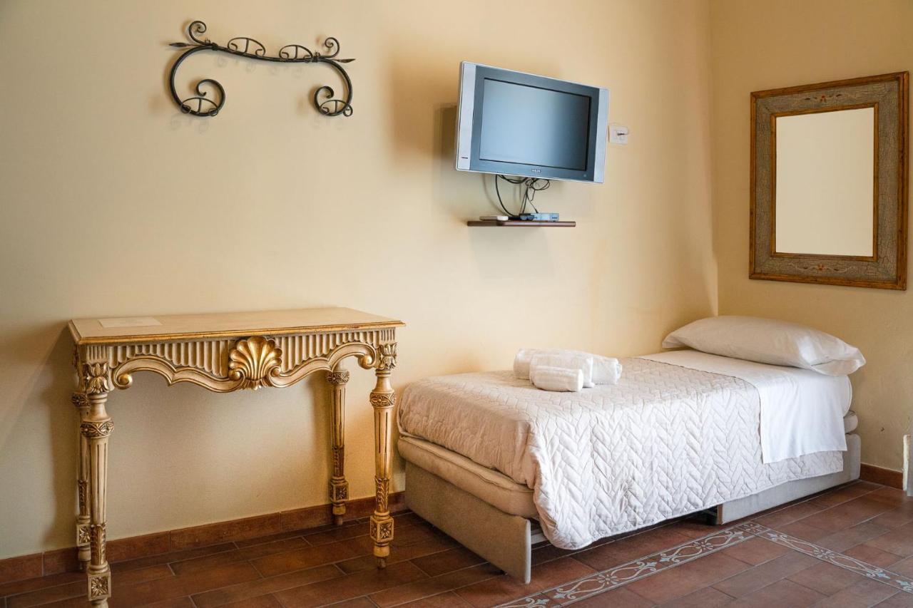 Ares Rooms Ortigia Syrakusa Exteriör bild